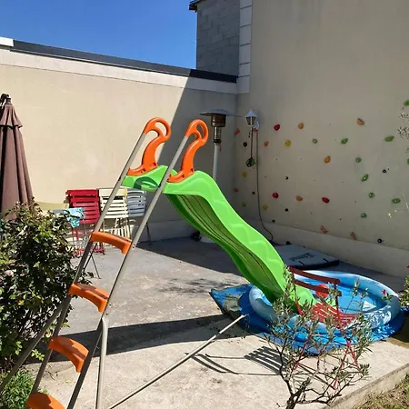 Maison Chaleureuse A Denis Proche Paris Terrasse 101 M² Ferienhaus Saint-Denis (Seine-Saint-Denis)